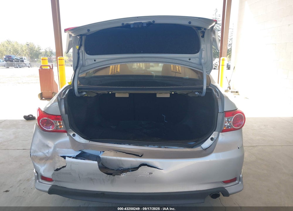 2013 TOYOTA COROLLA VIN: 2T1BU4EE6DC947886