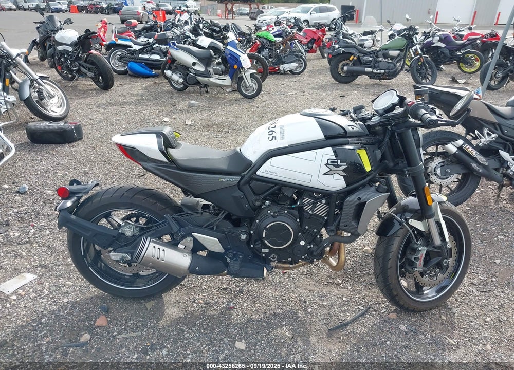 2022 CF MOTO 700 CL-X VIN: LCEPEWL11N6005557