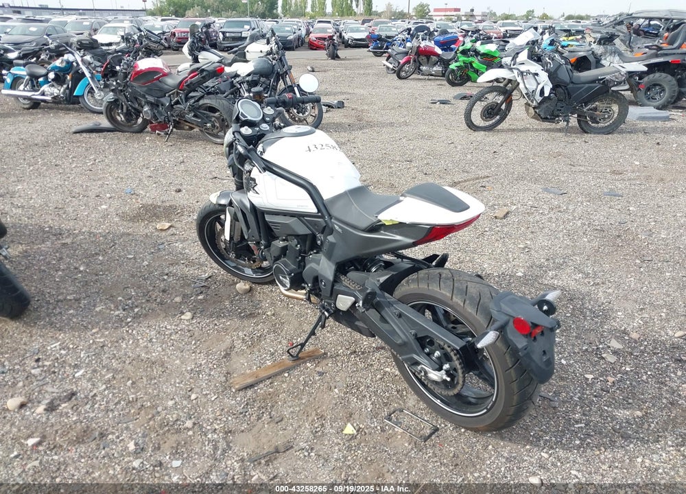2022 CF MOTO 700 CL-X VIN: LCEPEWL11N6005557