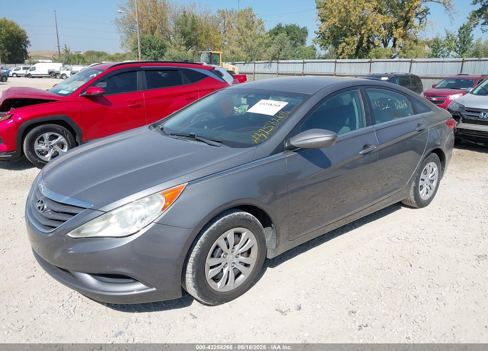2011 HYUNDAI SONATA VIN: 5NPEB4AC0BH197757