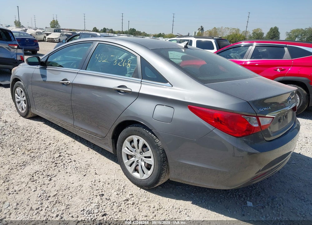 2011 HYUNDAI SONATA VIN: 5NPEB4AC0BH197757