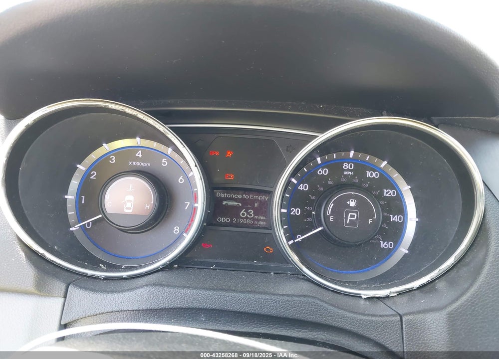 2011 HYUNDAI SONATA VIN: 5NPEB4AC0BH197757