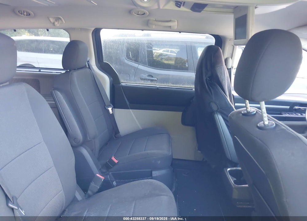 2008 DODGE GRAND CARAVAN VIN: 2D8HN54X38R706570