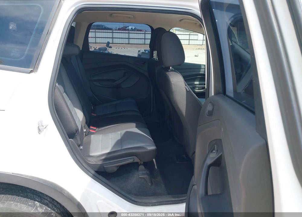 2017 FORD ESCAPE VIN: 1FMCU0F71HUC90285