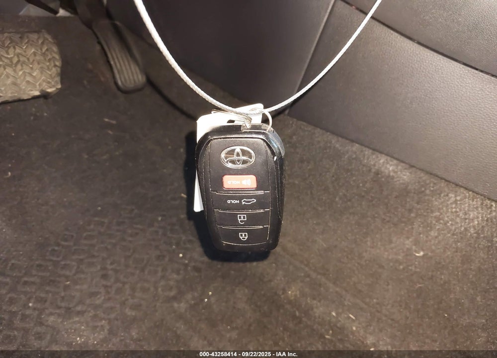 2025 TOYOTA COROLLA LE VIN: 5YFB4MDEXSP236884