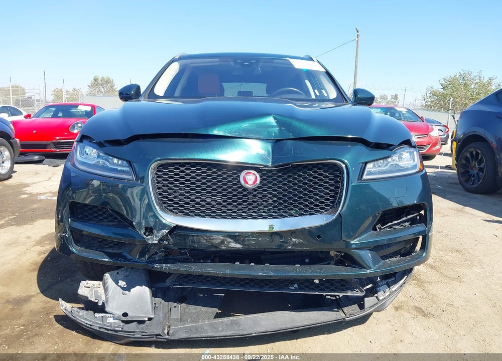 2018 JAGUAR F-PACE VIN: SADCN2GX5JA320024