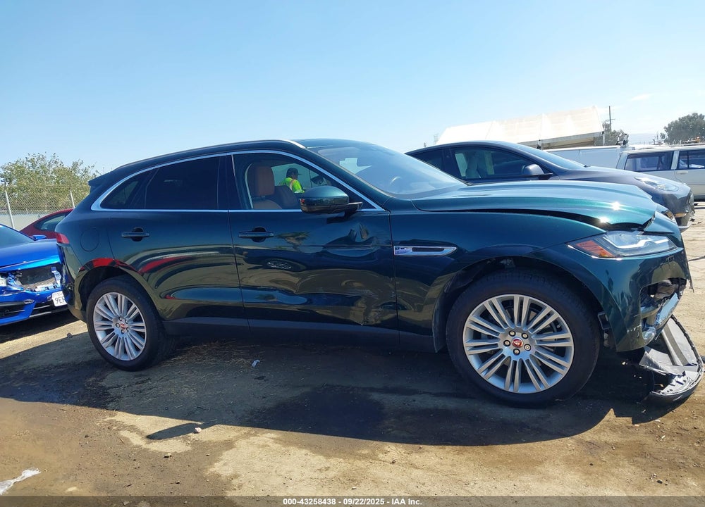 2018 JAGUAR F-PACE VIN: SADCN2GX5JA320024