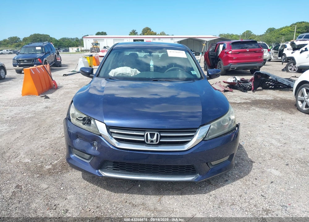 2015 HONDA ACCORD VIN: 1HGCR2F51FA161592