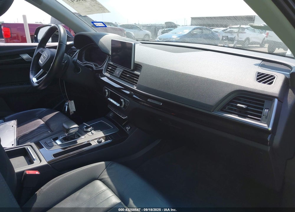 2018 AUDI Q5 VIN: WA1BNAFY2J2055725