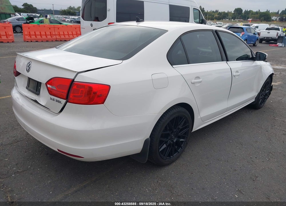2012 VOLKSWAGEN JETTA 2.5L SEL PREMIUM VIN: 3VWLP7AJ2CM122981