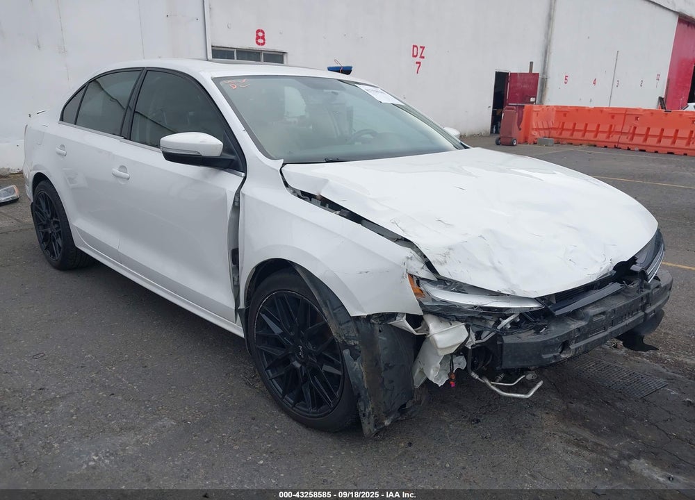 2012 VOLKSWAGEN JETTA 2.5L SEL PREMIUM VIN: 3VWLP7AJ2CM122981