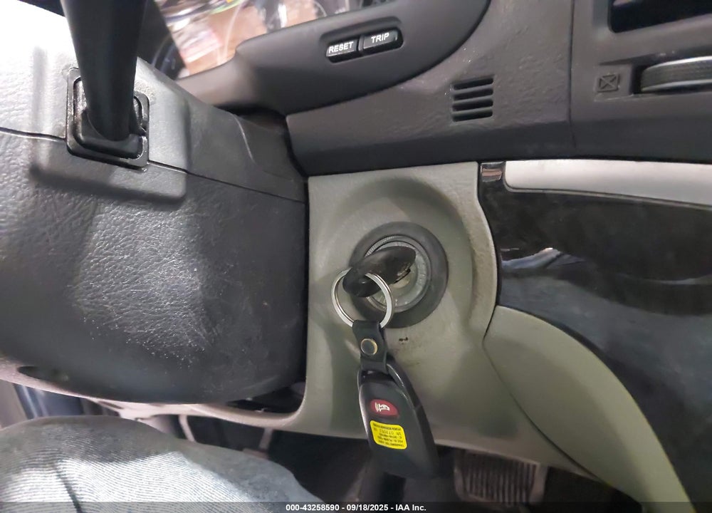 2009 HYUNDAI SANTA FE VIN: 5NMSH13E99H328738