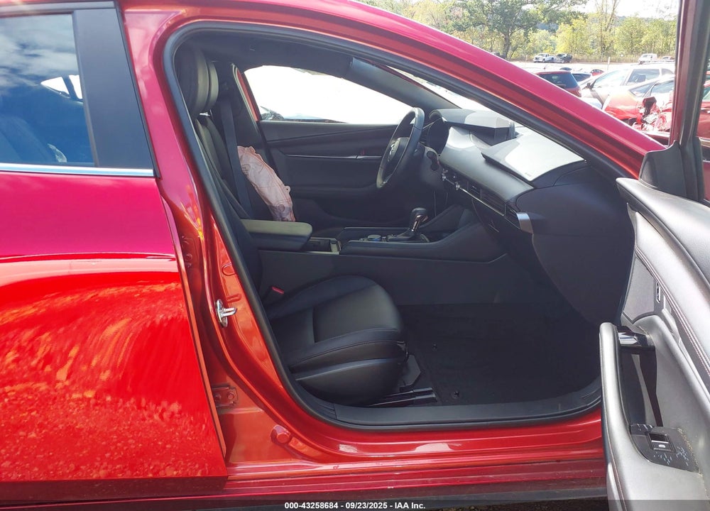 2025 MAZDA 3 2.5 S SELECT SPORT VIN: JM1BPAKM1S1775575