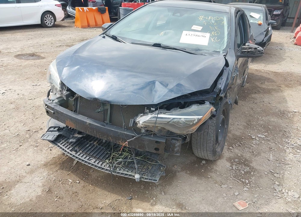 2018 TOYOTA COROLLA LE VIN: 5YFBURHEXJP837458