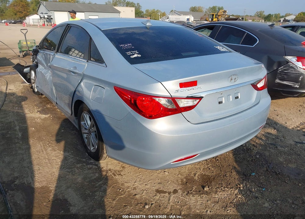 2013 HYUNDAI SONATA VIN: 5NPEB4AC0DH774189