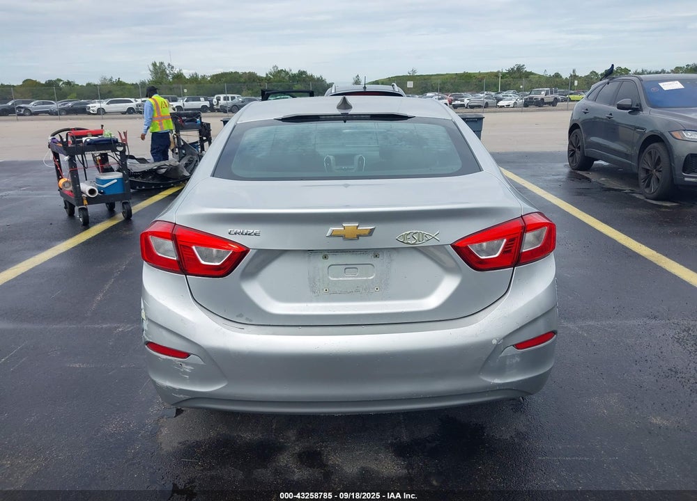 2018 CHEVROLET CRUZE VIN: 1G1BC5SM9J7188340