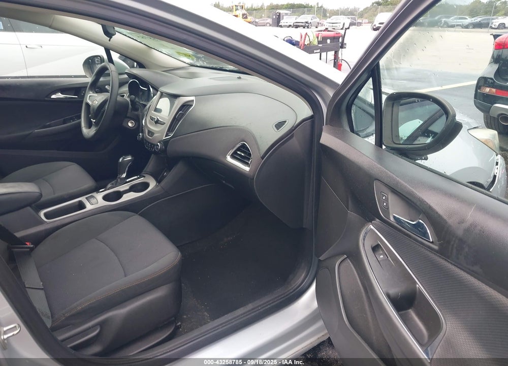 2018 CHEVROLET CRUZE VIN: 1G1BC5SM9J7188340