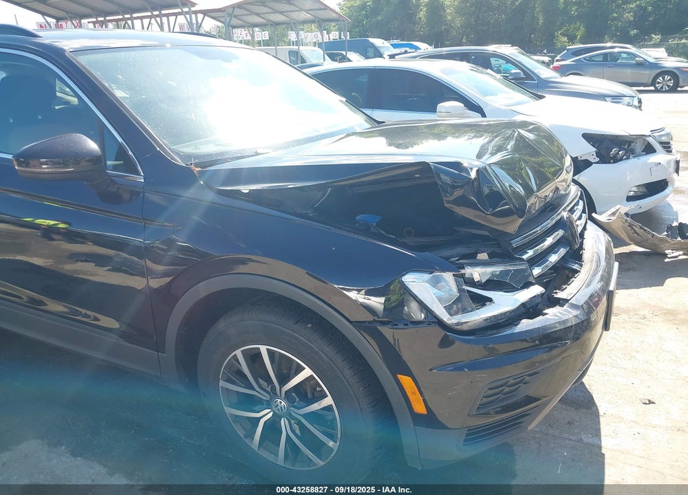 2019 VOLKSWAGEN TIGUAN VIN: 3VV2B7AX9KM174299