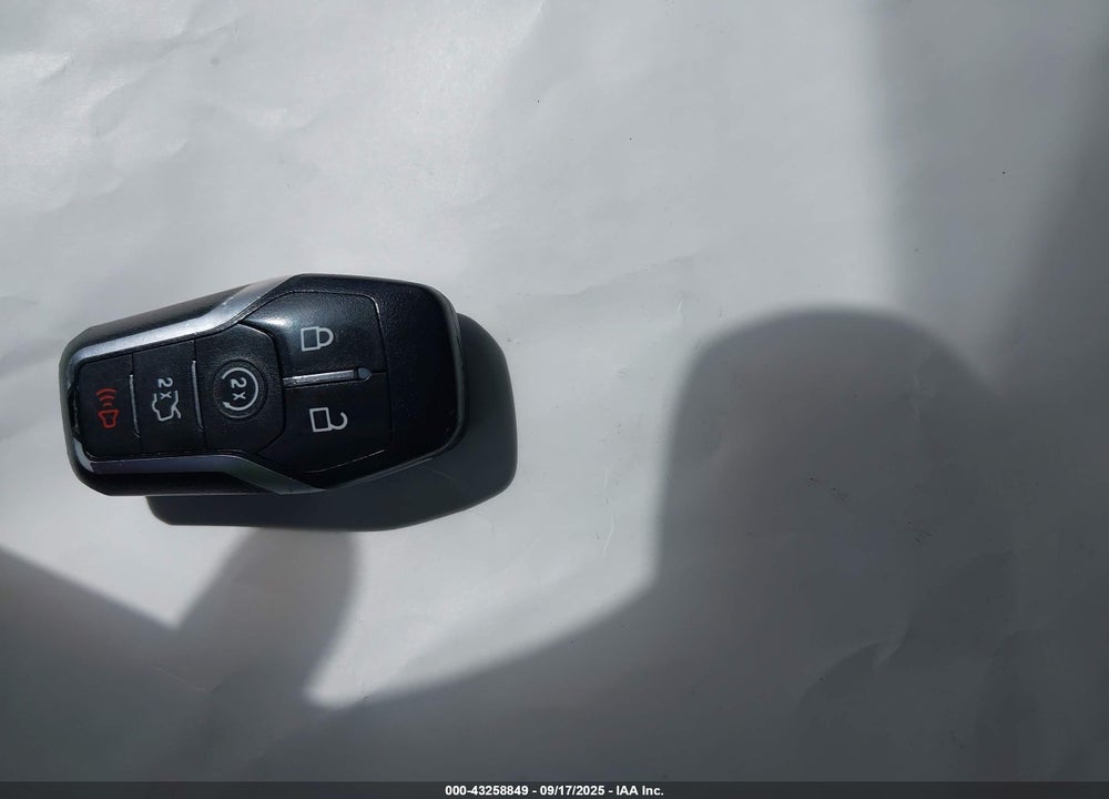 2015 FORD FUSION ENERGI TITANIUM VIN: 3FA6P0SU9FR105804