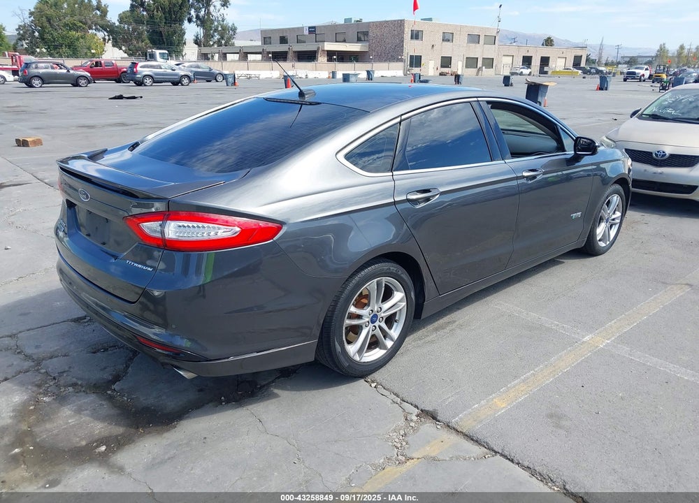 2015 FORD FUSION ENERGI TITANIUM VIN: 3FA6P0SU9FR105804