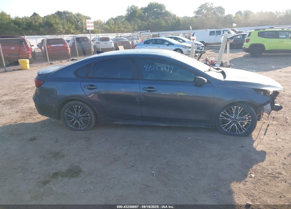 2022 KIA FORTE GT LINE VIN: 3KPF54AD2NE484532