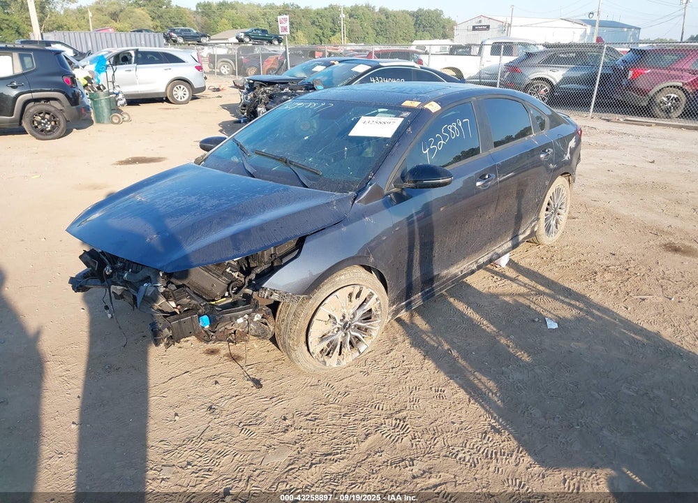 2022 KIA FORTE GT LINE VIN: 3KPF54AD2NE484532