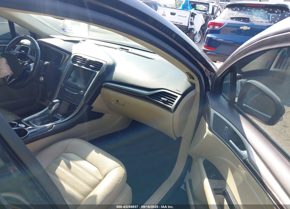 2013 FORD FUSION VIN: 3FA6P0LU5DR389377