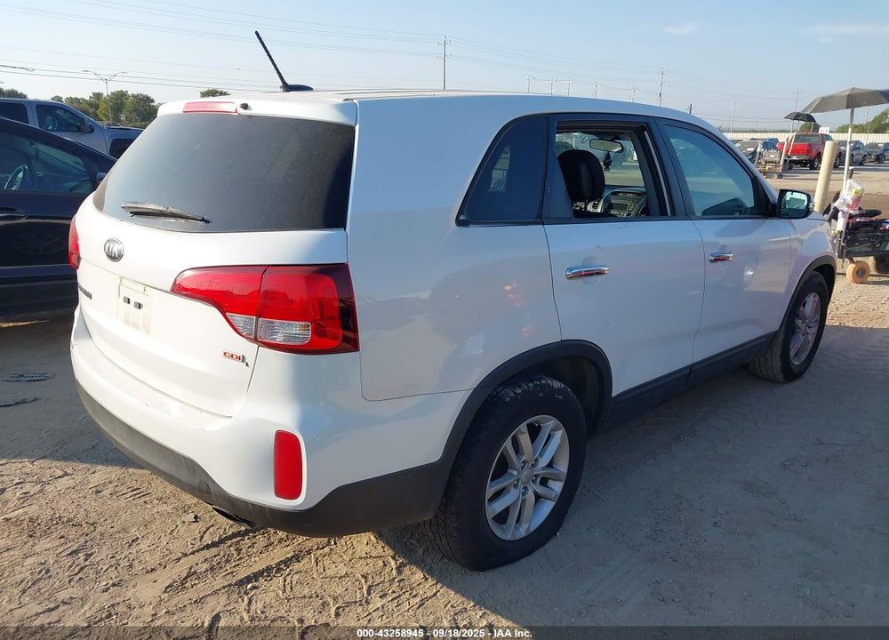 2014 KIA SORENTO LX VIN: 5XYKT3A63EG515290