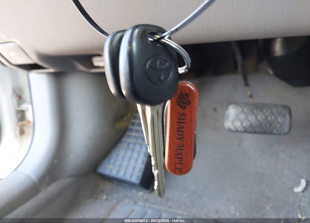 2007 TOYOTA COROLLA VIN: JTDBR32E570126793
