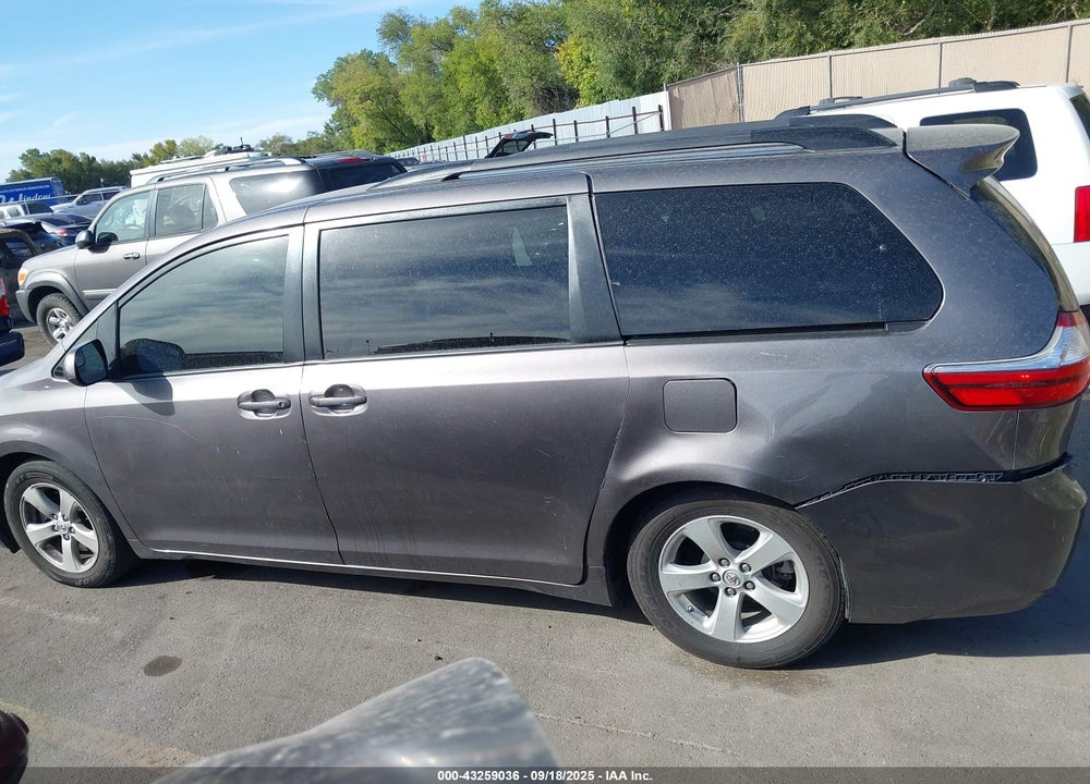 2015 TOYOTA SIENNA LE 8 PASSENGER VIN: 5TDKK3DC9FS575681