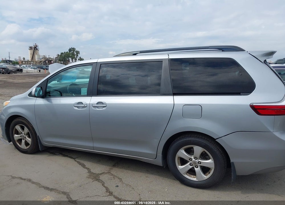2017 TOYOTA SIENNA VIN: 5TDKZ3DC6HS850566