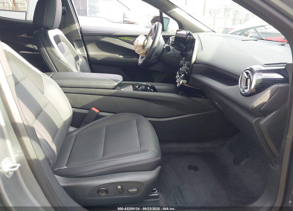 2024 CHEVROLET BLAZER VIN: 3GNKDBRJ2RS229880