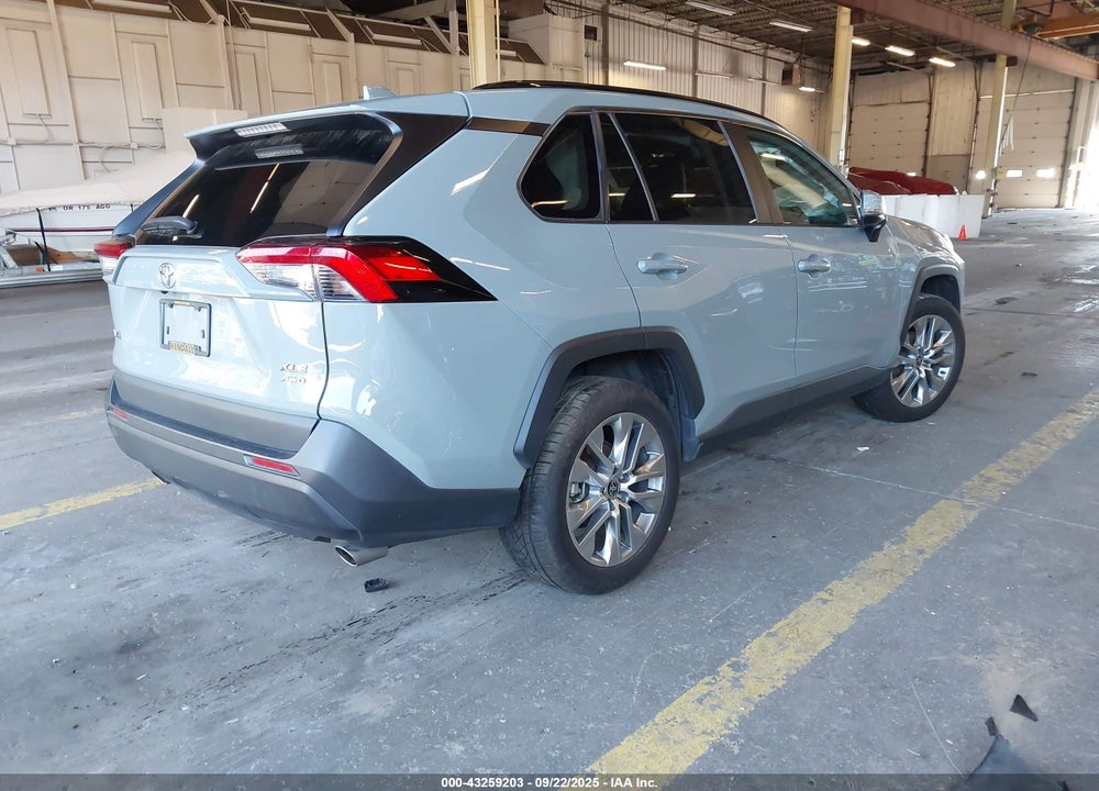 2022 TOYOTA RAV4 XLE PREMIUM VIN: 2T3A1RFV8NW266958