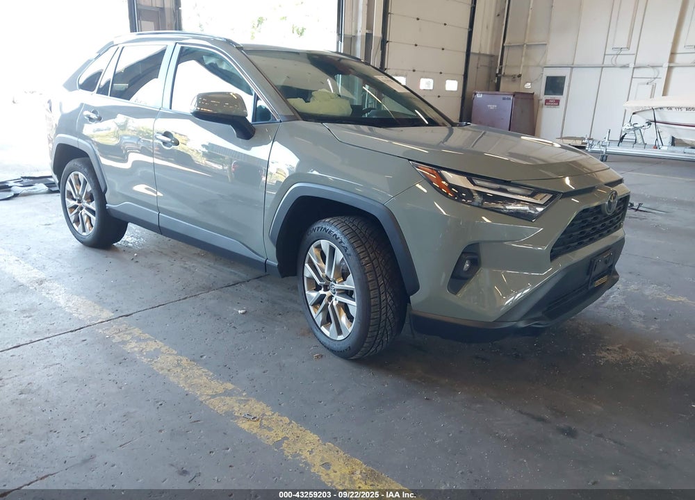 2022 TOYOTA RAV4 XLE PREMIUM VIN: 2T3A1RFV8NW266958
