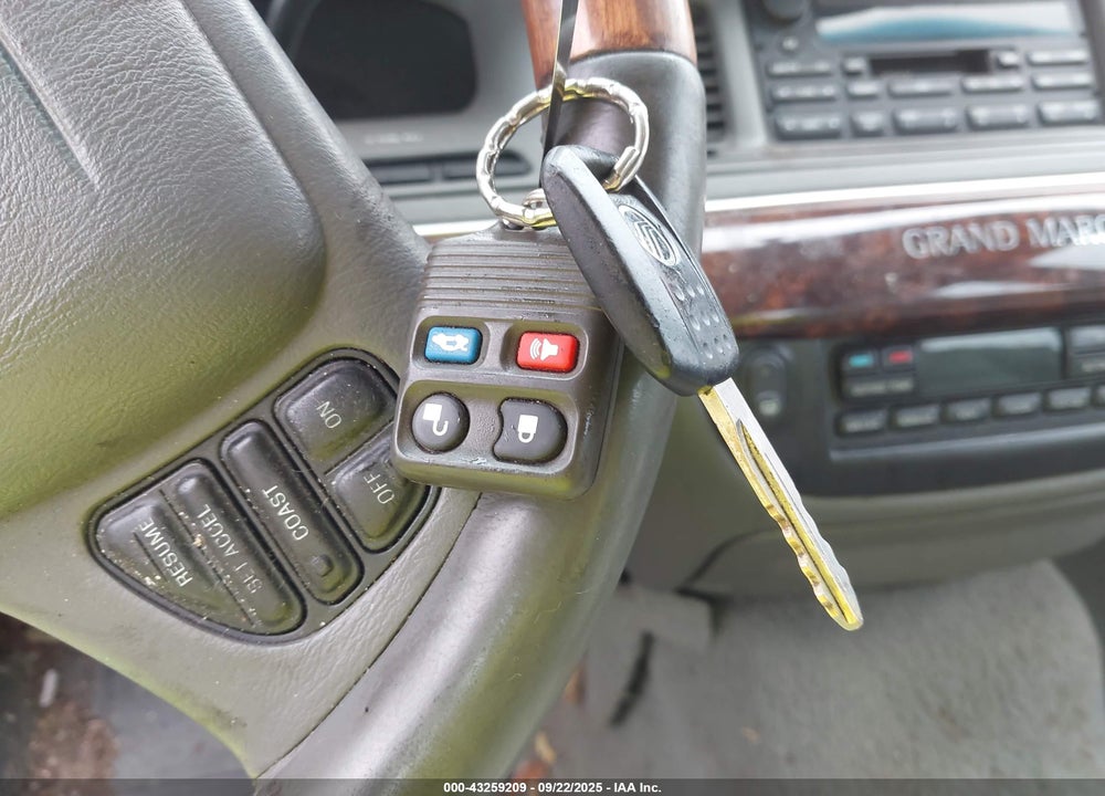 2004 MERCURY GRAND MARQUIS LS VIN: 2MEHM75W94X649864