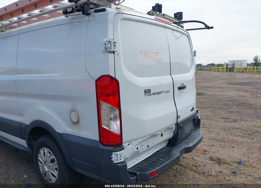 2017 FORD TRANSIT-250 VIN: 1FTYR1YM0HKB49210