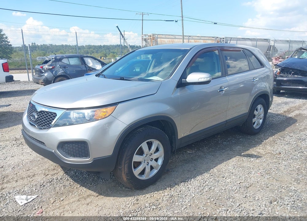 2013 KIA SORENTO VIN: 5XYKTCA61DG409094