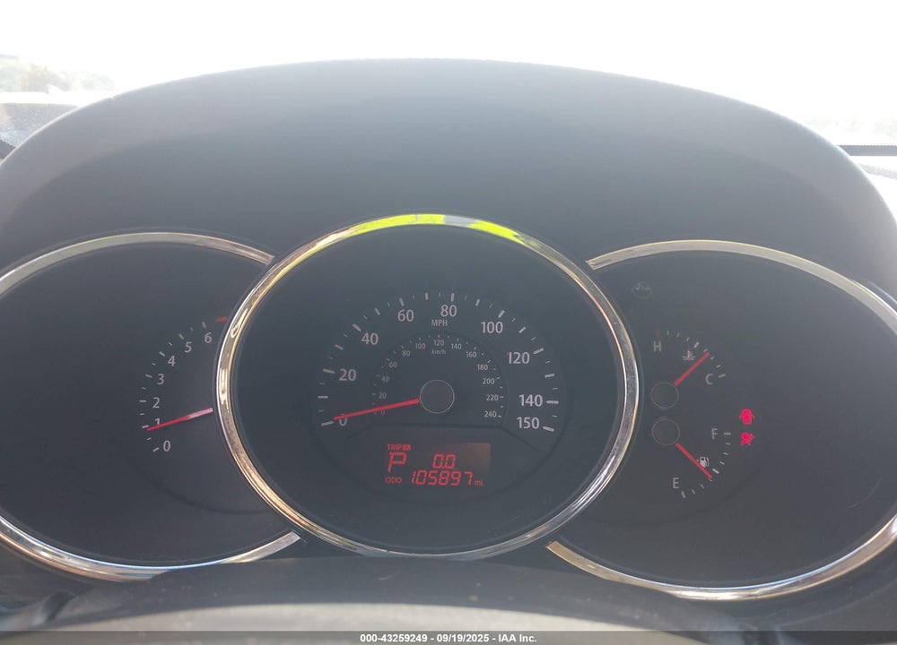 2013 KIA SORENTO VIN: 5XYKTCA61DG409094