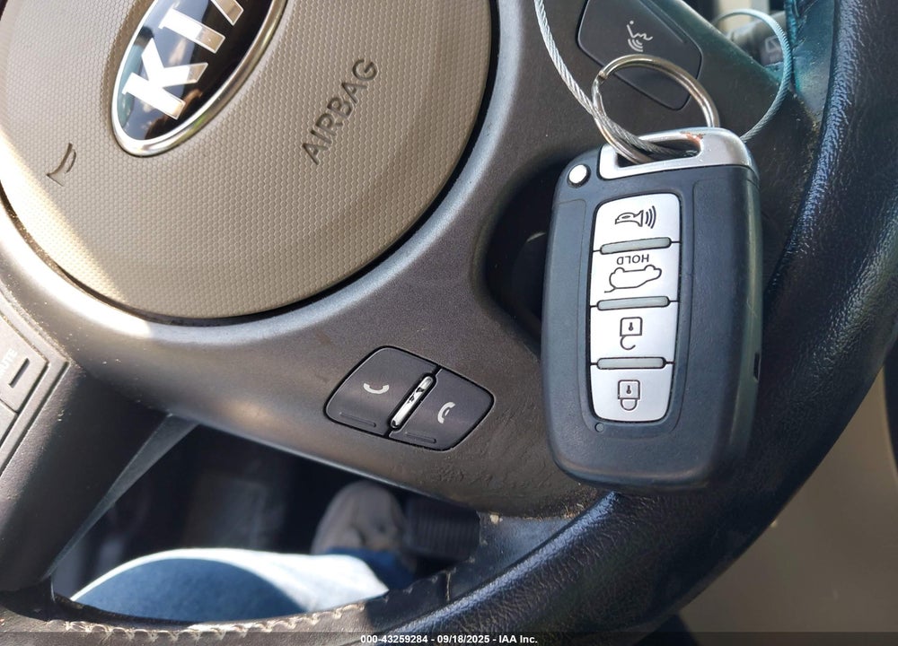 2013 KIA SOUL VIN: KNDJT2A62D7573523