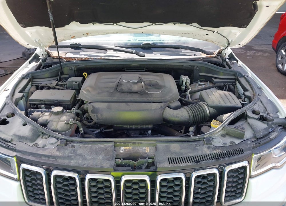 2017 JEEP GRAND CHEROKEE VIN: 1C4RJFAG4HC963349