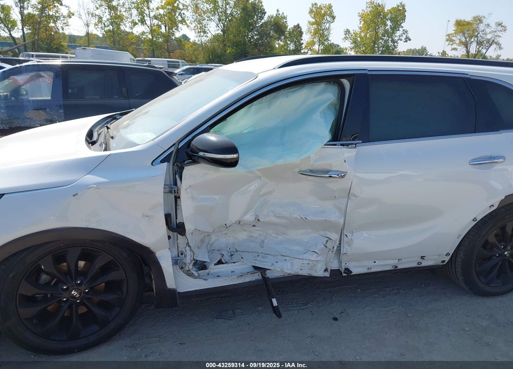 2020 KIA SORENTO 3.3L S VIN: 5XYPG4A57LG693207