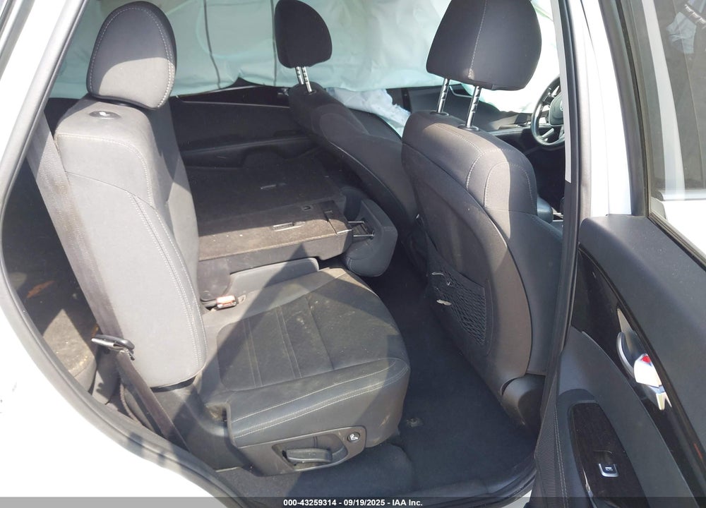 2020 KIA SORENTO 3.3L S VIN: 5XYPG4A57LG693207
