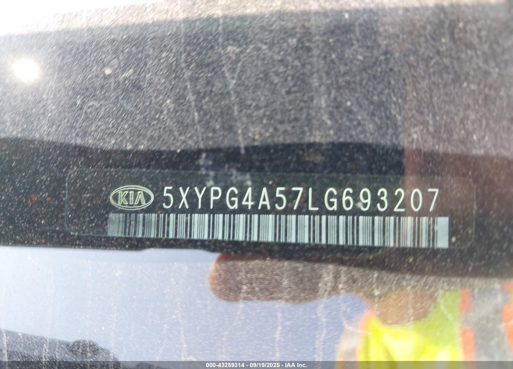 2020 KIA SORENTO 3.3L S VIN: 5XYPG4A57LG693207