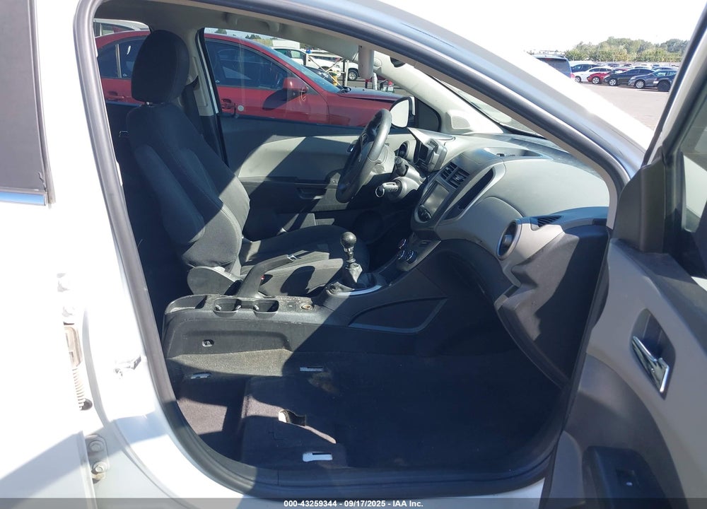 2015 CHEVROLET SONIC LT MANUAL VIN: 1G1JD6SB2F4134741
