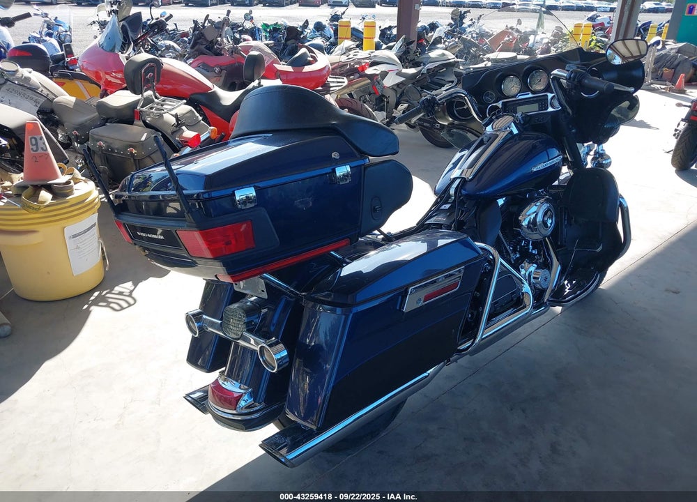 2012 HARLEY-DAVIDSON FLHTK ELECTRA GLIDE ULTRA LTD VIN: 1HD1KEM17CB605302