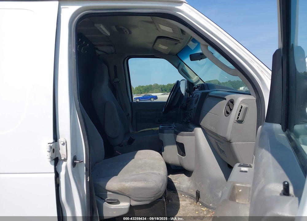 2011 FORD E-150 COMMERCIAL VIN: 1FTNE1EW0BDB33377