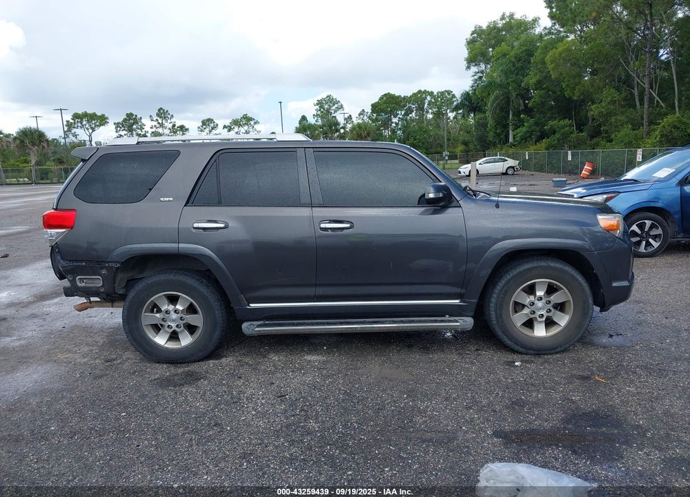 2011 TOYOTA 4RUNNER SR5 V6 VIN: JTEZU5JR1B5017168