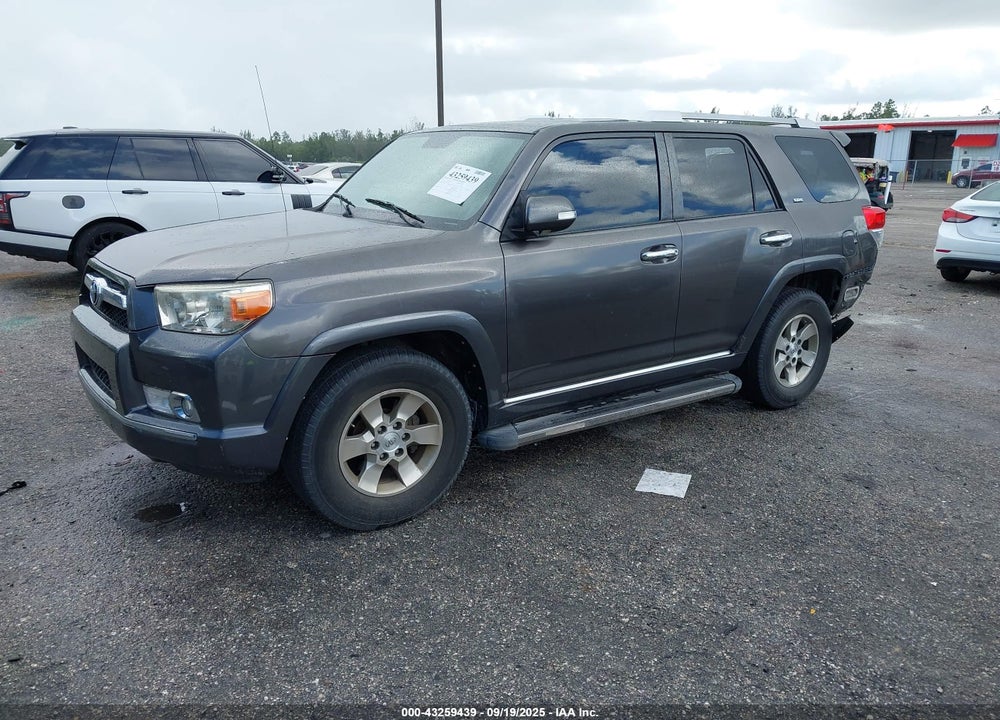 2011 TOYOTA 4RUNNER SR5 V6 VIN: JTEZU5JR1B5017168