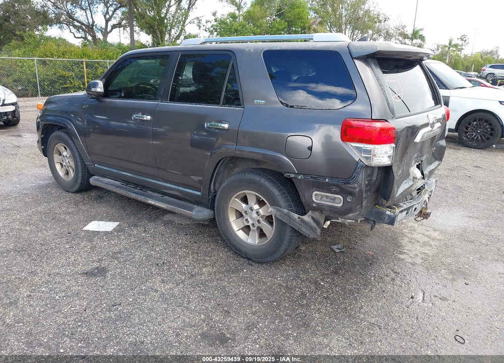 2011 TOYOTA 4RUNNER SR5 V6 VIN: JTEZU5JR1B5017168