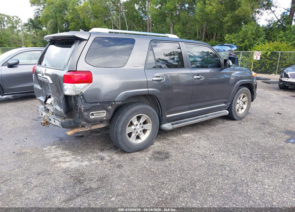 2011 TOYOTA 4RUNNER SR5 V6 VIN: JTEZU5JR1B5017168